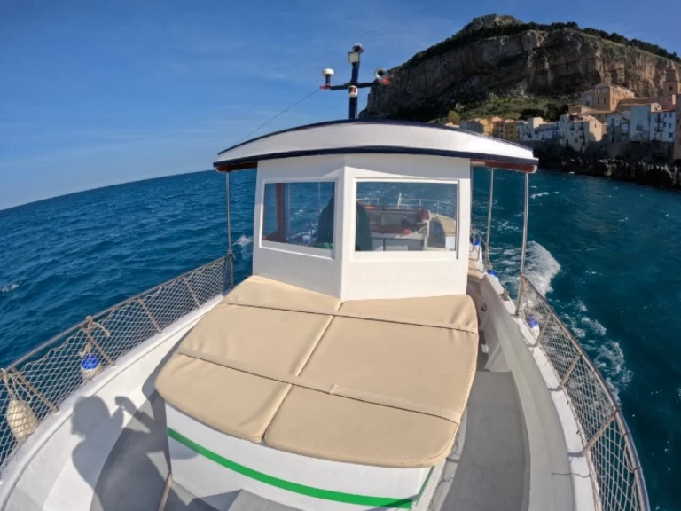 Custom Barca a motore  a louer à Cefalù