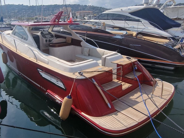 Location bateau Gagliotta Lobster 35  à Golfe-Juan sur Samboat