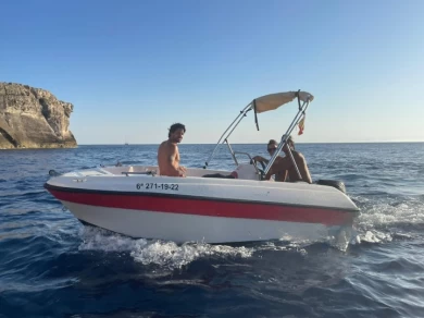 Hyr en Compass 135D Cala'n Porter 