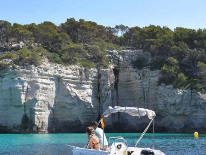 Location Bateau à moteur Compass avec permis