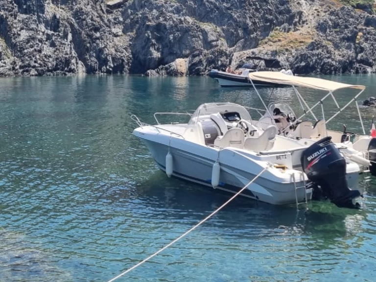 Louez un Bénéteau Flyer 650 Open à Argelès-sur-Mer