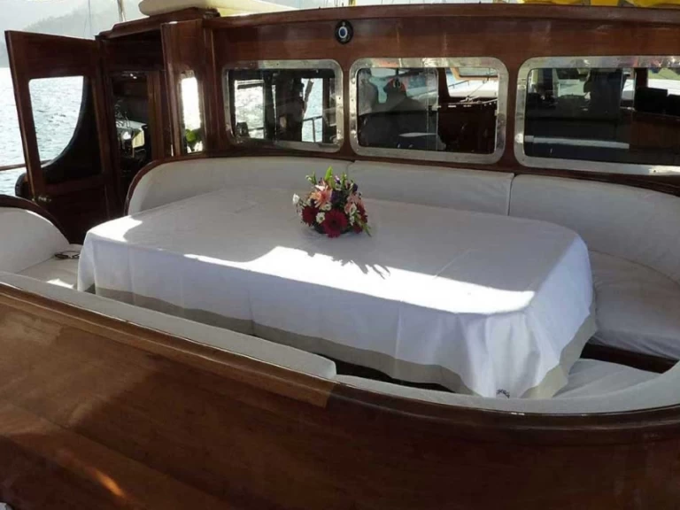 Location Yacht Bibi Aysegul Gulet avec permis