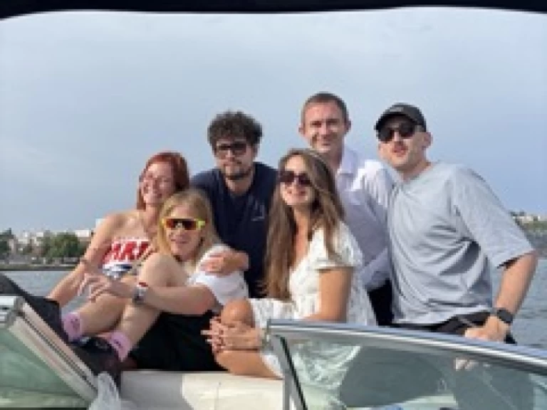 Bateau à moteur à louer à Porto au meilleur prix