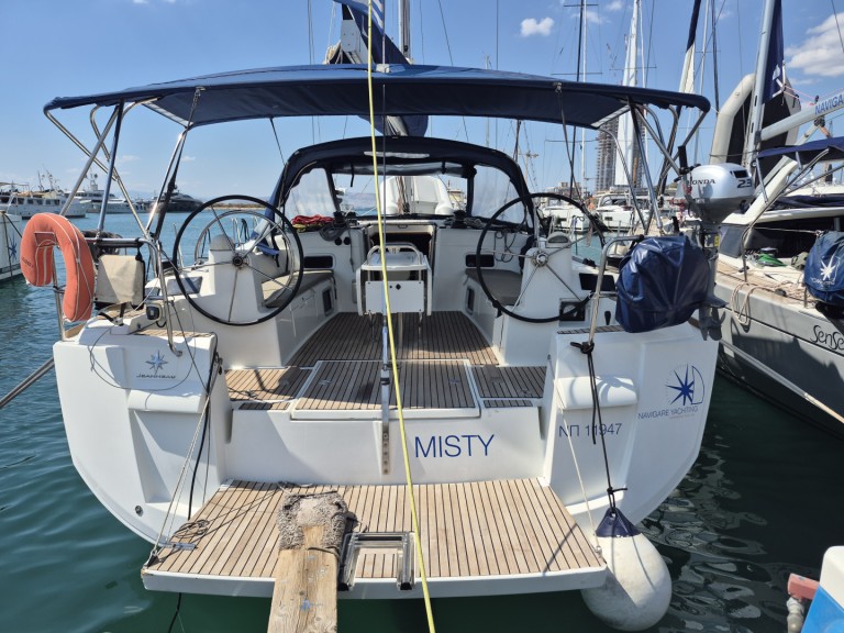 Jeanneau Sun Odyssey 519 a louer à Ellinikó