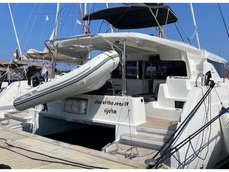 Catamaran à louer à Le Marin au meilleur prix