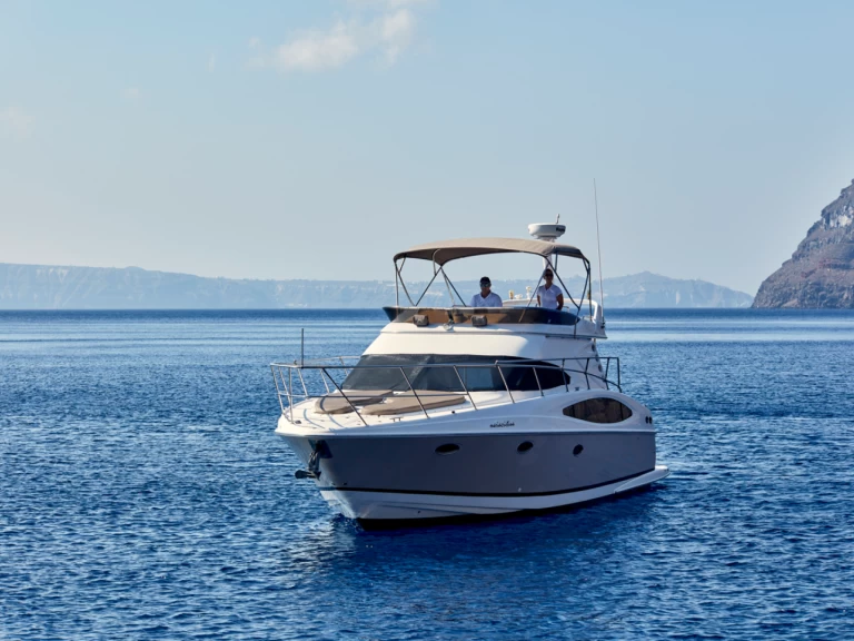 Location Bateau à moteur à Lávrio - Régal Commodore 4260