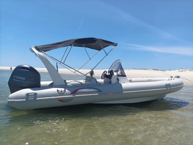 Louez un Silver-Marine Phonix 650 à Setúbal