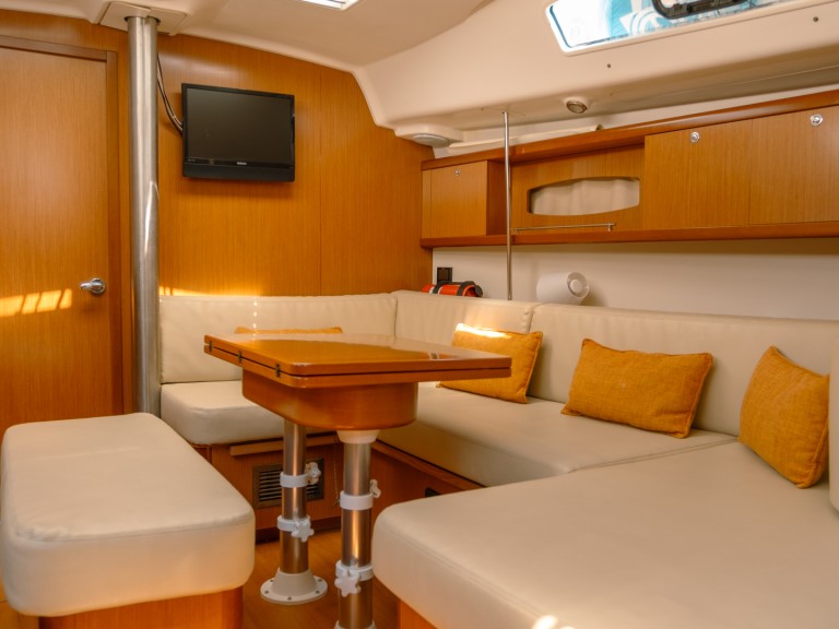 Louez un Bénéteau Oceanis 40 à Fethiye
