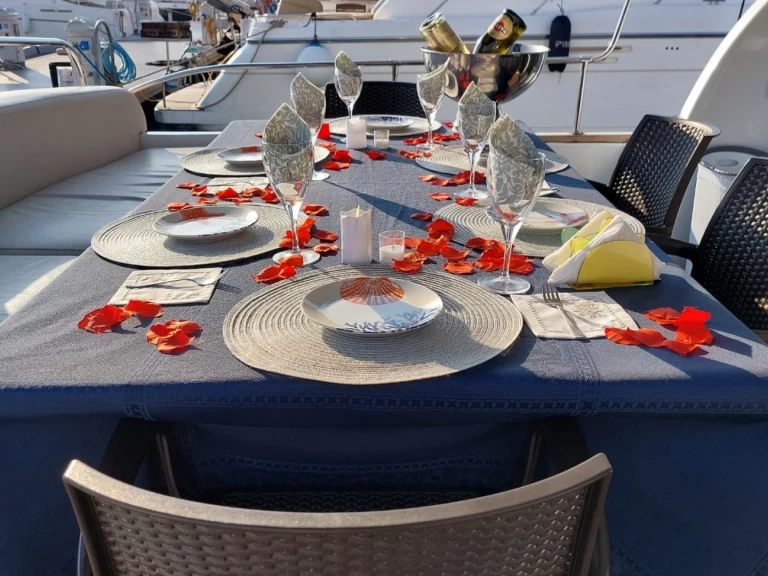 Location bateau Princess Princess 20 M à Antalya (City) sur Samboat