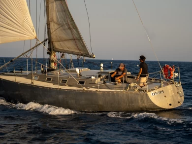 Noleggio Barca a vela a Badia de Roses – Aluminium AG4MC Consolation 37