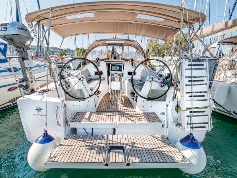 Jeanneau Sun Odyssey 349 a louer à Gouviá