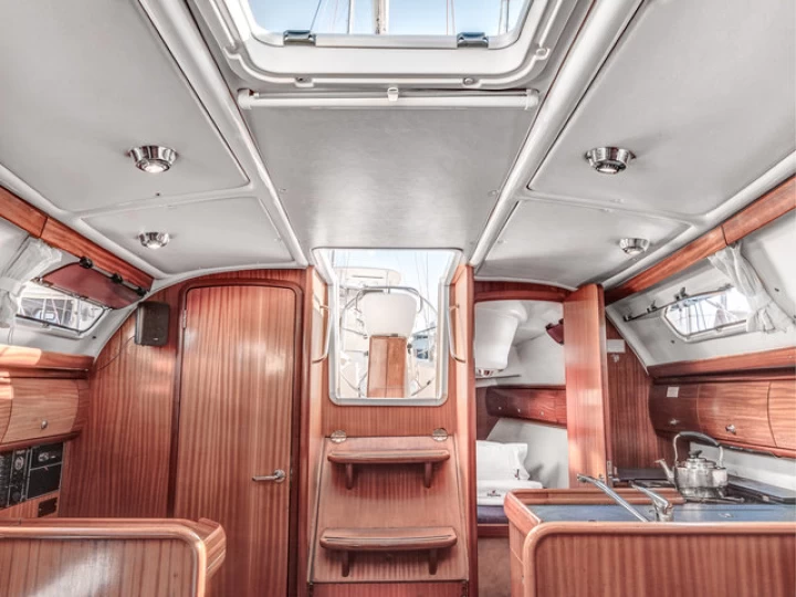 Louez un Bavaria Bavaria 32 à Gouviá