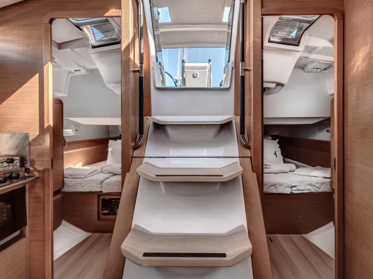 Location à Gouviá - Jeanneau Sun Odyssey 419 sur SamBoat