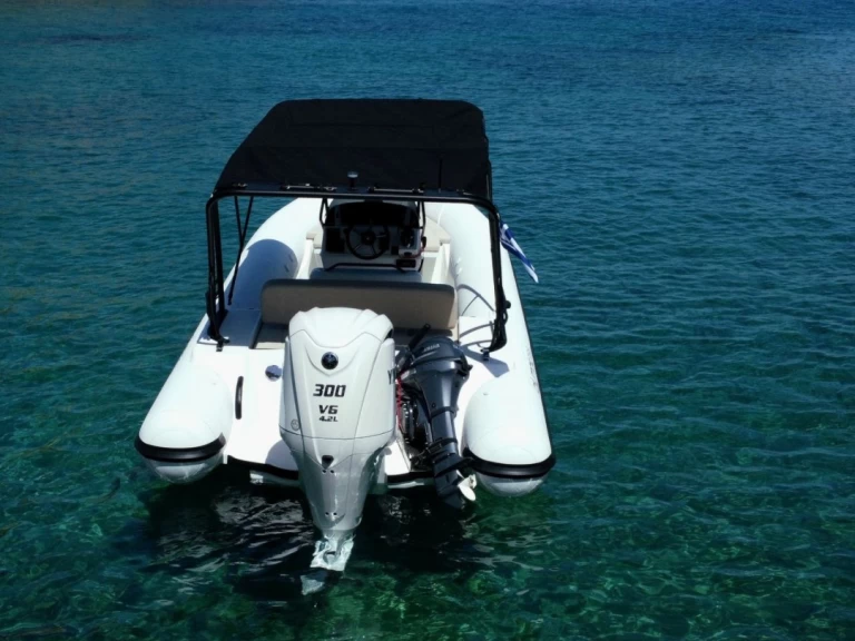 Location bateau Olympic 720 à Palaio Faliro sur Samboat