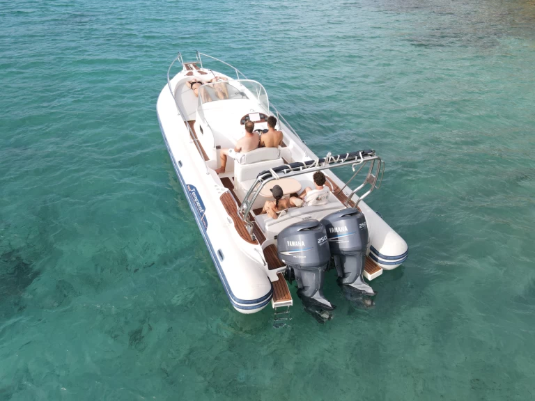 Location à Porto-Vecchio - Capelli Tempest 900 WA sur SamBoat