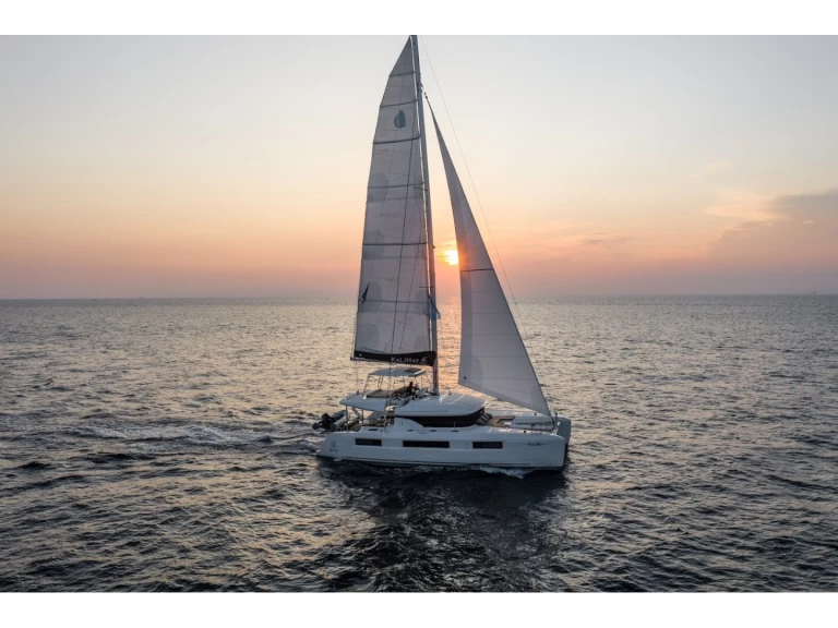 Location bateau Lagoon Lagoon 50 à Álimos sur Samboat