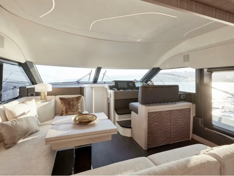 Location bateau  Prestige F4.9 à Palma de Majorque sur Samboat