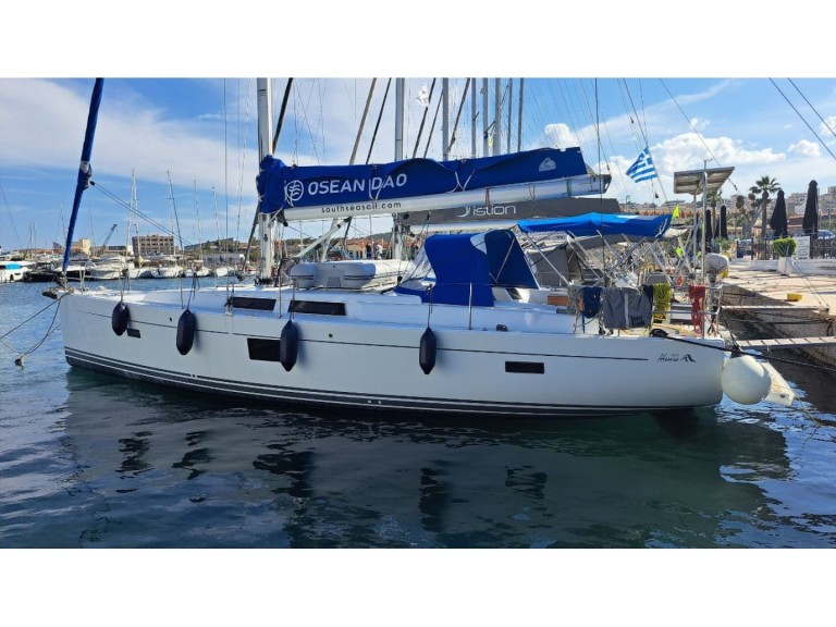 Location bateau Lávrio pas cher Hanse 455