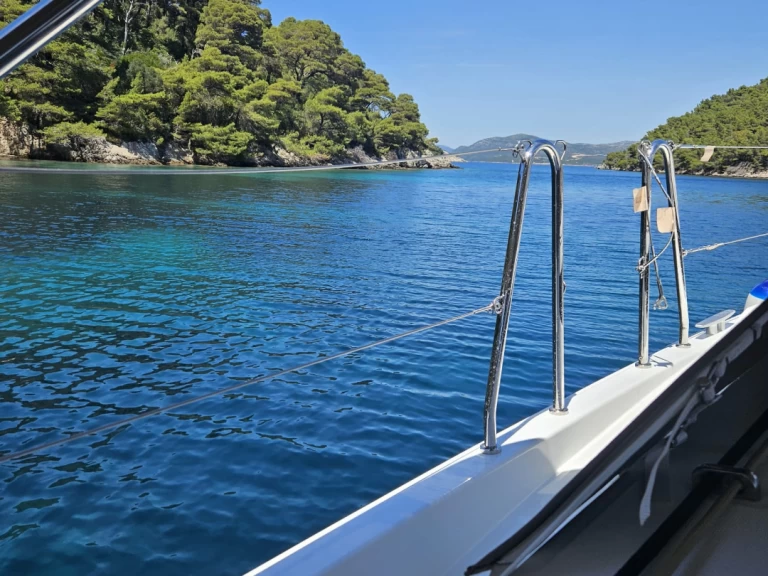 Location bateau Jeanneau Sun Odyssey 380 à Dubrovnik sur Samboat