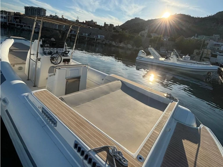 Location bateau Palerme pas cher 840 440 cv