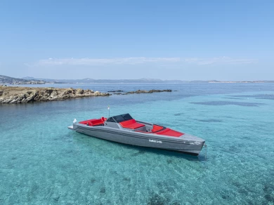 Noleggio Barca a motore con o senza skipper MAORI a Porto Cervo