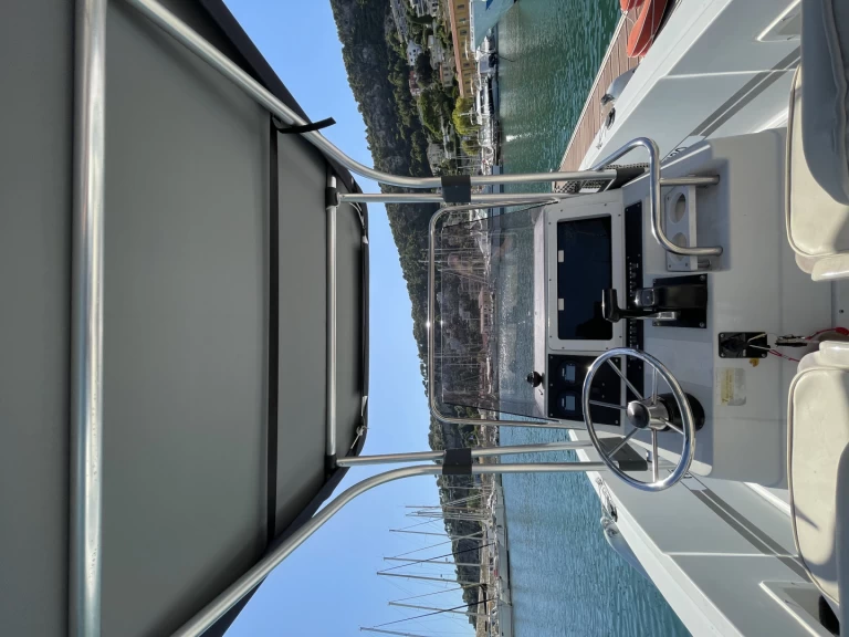 Louez un Four Winns Quest 207 à Mandelieu-la-Napoule