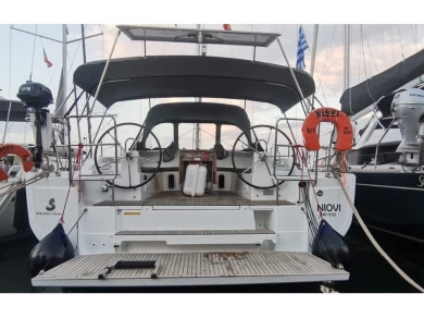 Sailboat for rent Préveza at the best price