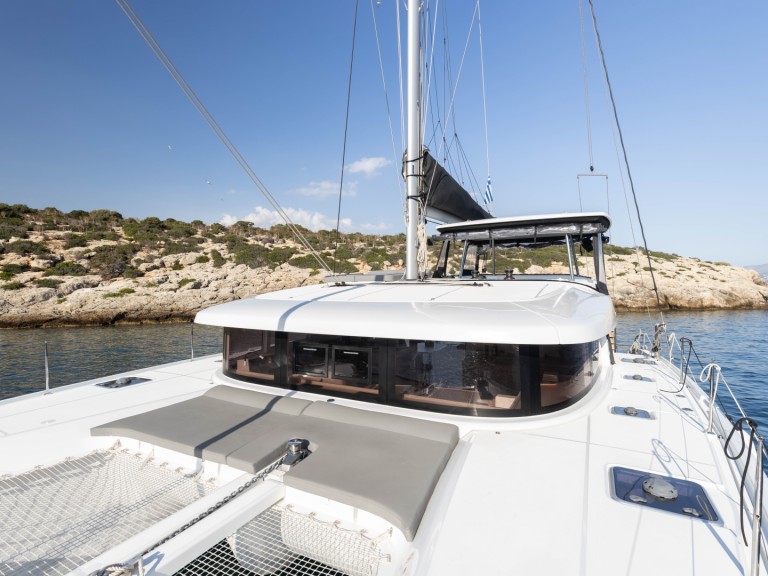 Catamaran à louer à Álimos au meilleur prix