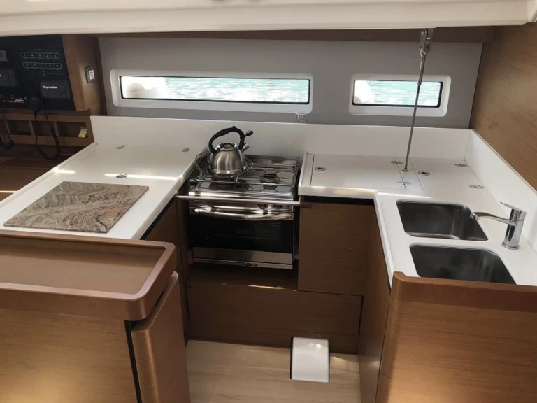 Location à Lefkáda - Jeanneau Sun Odyssey 440 sur SamBoat