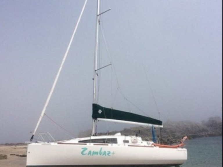 Chantier Marée Haute DJANGO 770 a louer à Concarneau