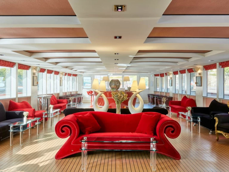 Péniche à louer à Paris au meilleur prix