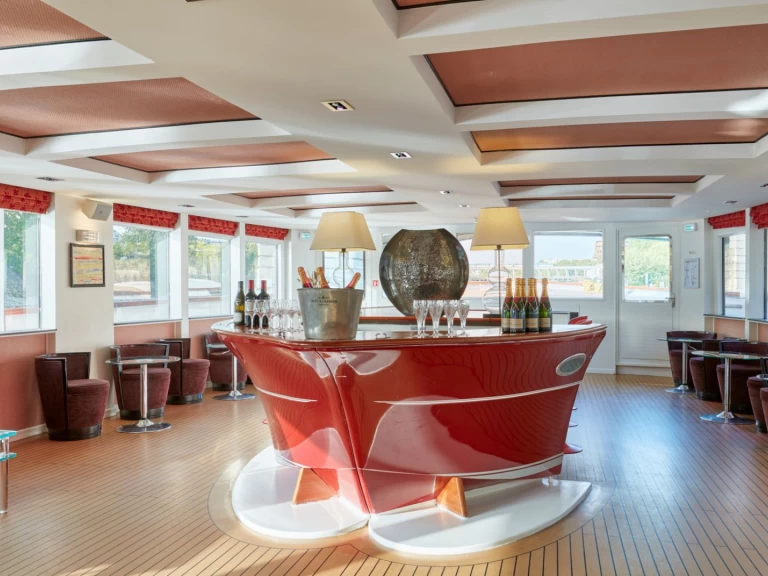 Location bateau Clipper Paris à Paris sur Samboat