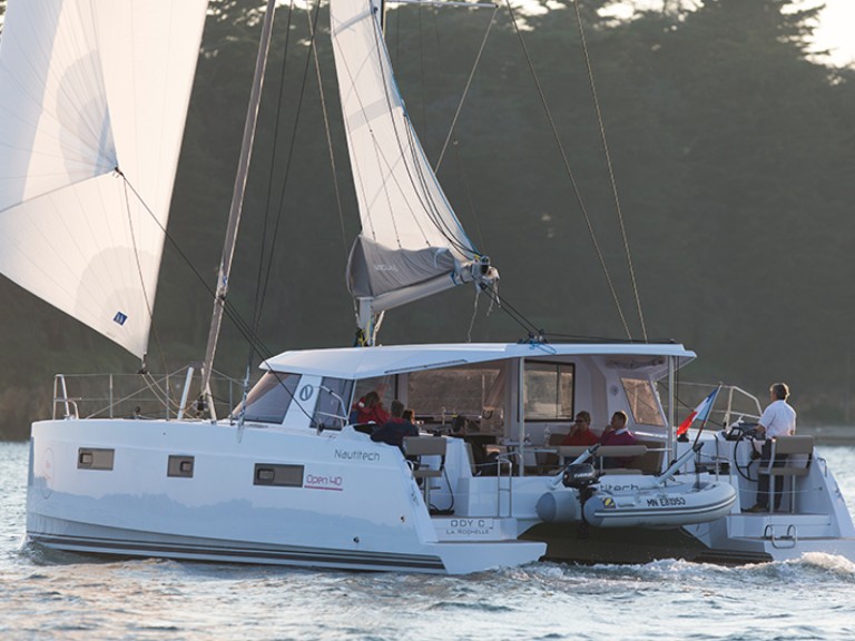Location à Tribunj - Bavaria Nautitech 40 open NEW - 4 + 2 cab. sur SamBoat