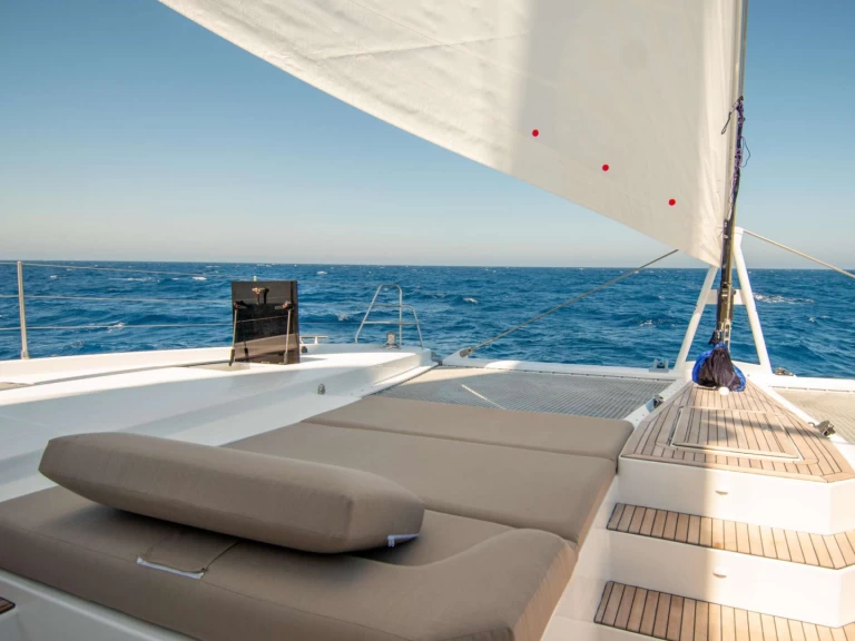 Location Yacht Fountaine Pajot avec permis