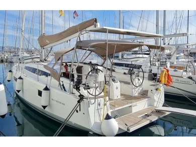 Noleggio Barca a vela a Pula – Jeanneau Sun Odyssey 410