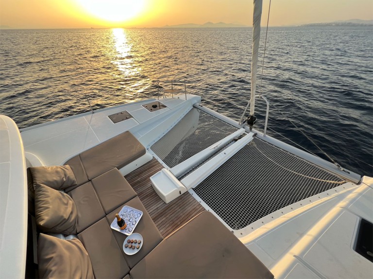 Louer Catamaran avec ou sans skipper Lagoon à Néa Péramos