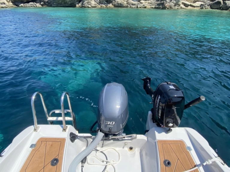 Location bateau Lákka pas cher Optima