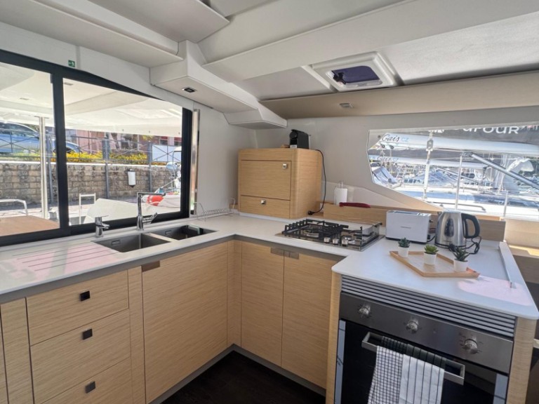 Location bateau Furnari pas cher Tanna 47