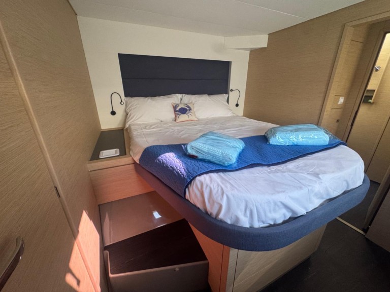 Location Catamaran à Furnari - Fountaine Pajot Tanna 47