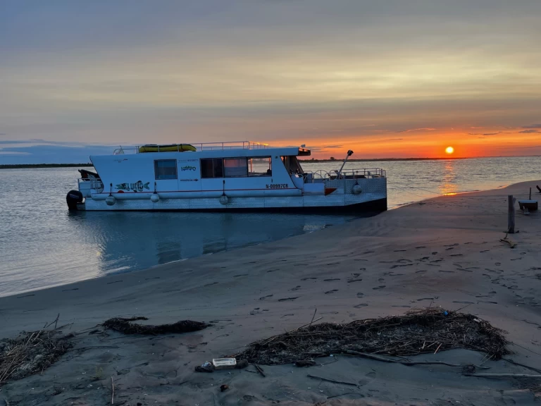 Location bateau Crémone pas cher HB 16:50