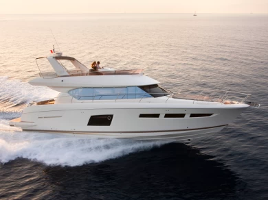 Huur Jacht met of zonder schipper Prestige in Malé