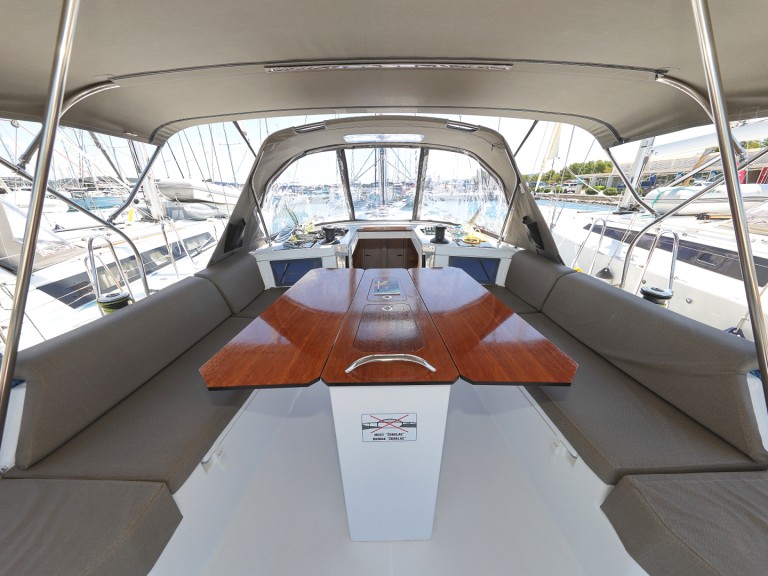 Location Voilier à Sibenik - Dufour Dufour 44