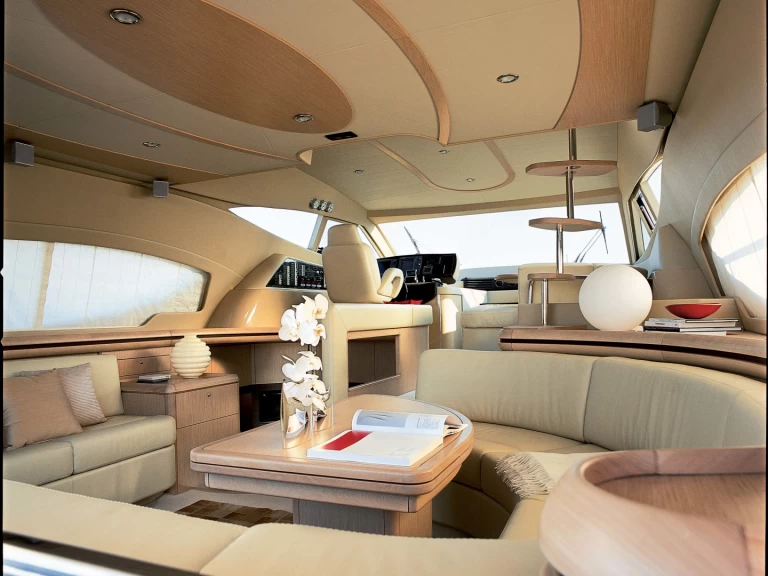 Location bateau Ferretti Ferretti 550 à Panaji sur Samboat