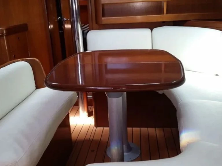 Location bateau Álimos pas cher Oceanis 411