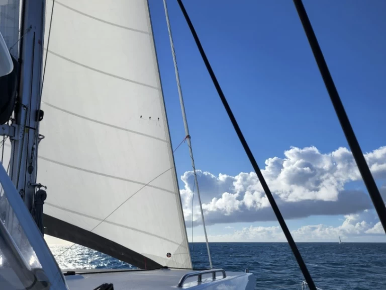 Leopard Leopard 50 a louer à Phuket Yacht Haven Marina