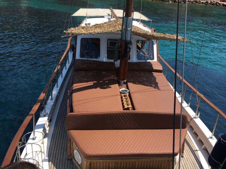 Location bateau Custom Made Wooden greek à Athènes sur Samboat