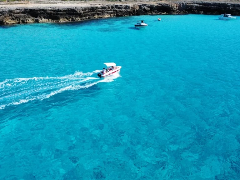 Location Bateau à moteur Compass avec permis