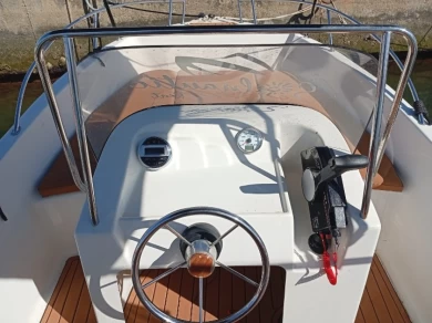 Mareti 450 open charter bareboat eller skeppad i Benalmádena