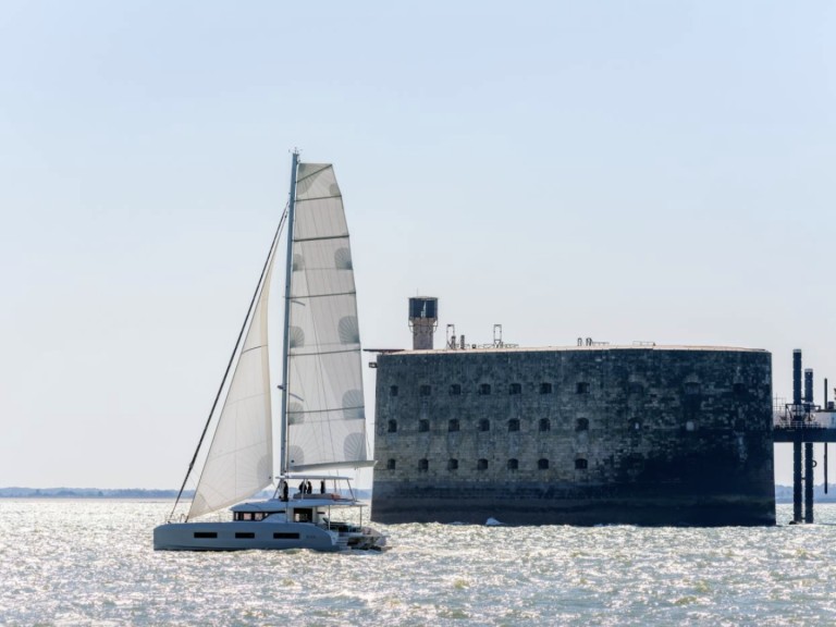 Location bateau Bonifacio pas cher Lagoon 55