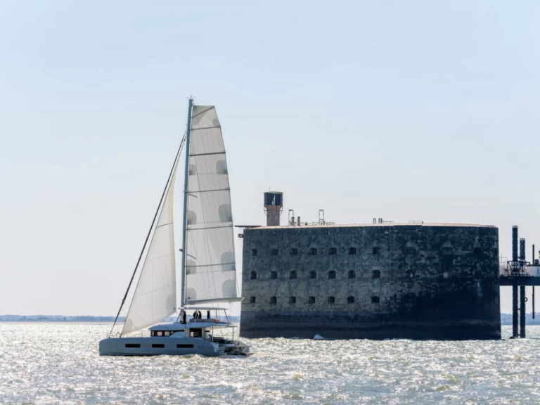 Location bateau Bonifacio pas cher Lagoon 55